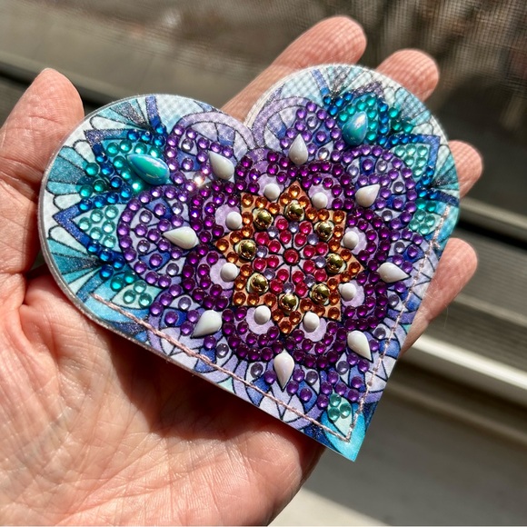 Artisan Other - Diamond Art HEART 08 Corner Bookmark, Colorful, Sparkly (BLUE, PURPLE, PINK)